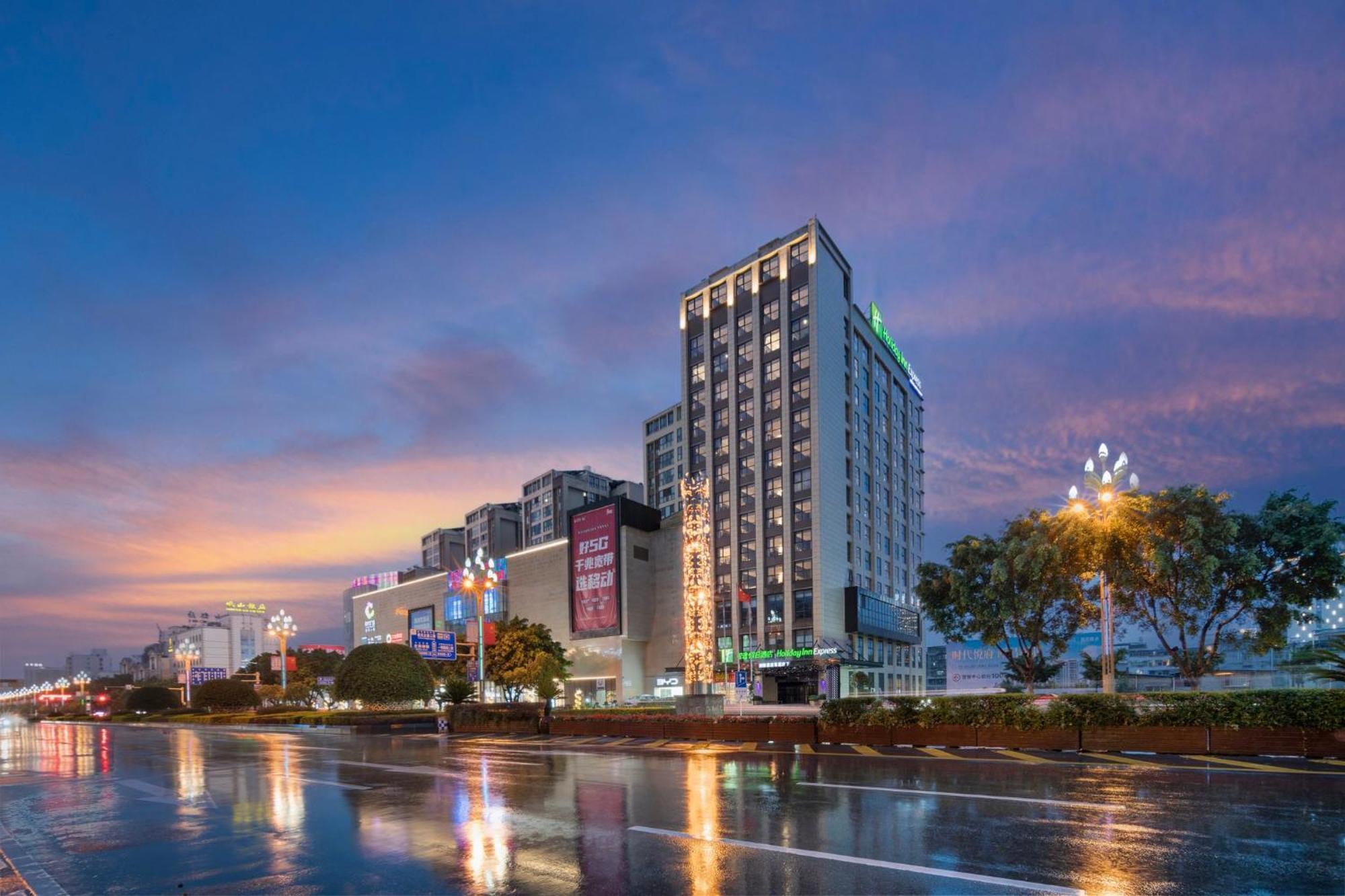 Holiday Inn Express - Xichang City Center By Ihg Luaran gambar